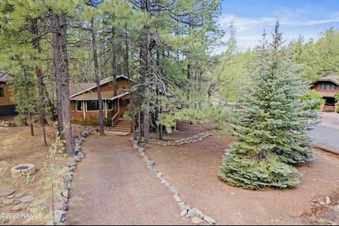 17520 Bluejay Cir in Munds Park, AZ - Building Photo