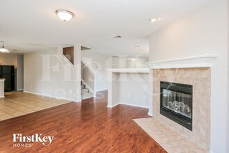 524 King St in Cedar Hill, TX - Foto de edificio - Building Photo