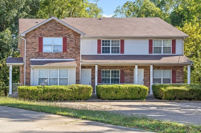 405 Cook Dr in Clarksville, TN - Building Photo - Building Photo
