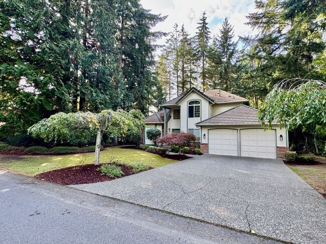 property at 13369 Graywolf Pl NE