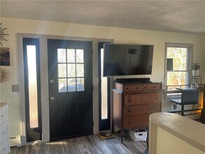 34 Cedar Swamp Rd in Smithfield, RI - Building Photo - Building Photo