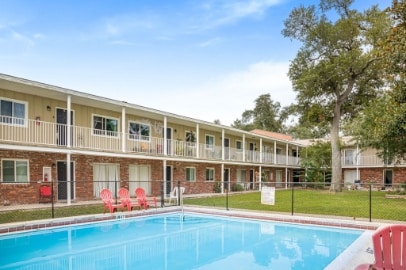 240 Harmon Ave in Panama City, FL - Building Photo - Building Photo