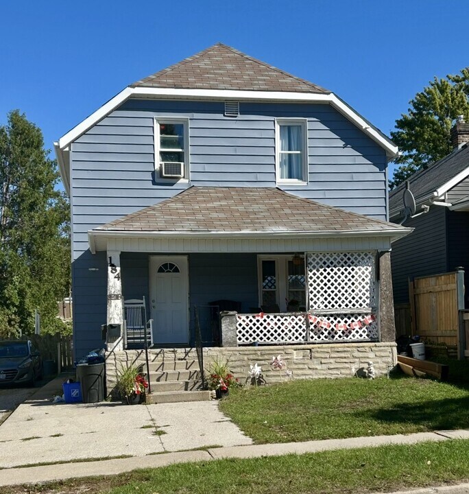 184 Parker St in Sarnia, ON - Building Photo