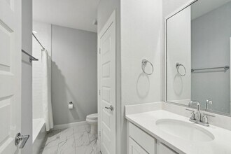 1203B Crocker St in Houston, TX - Building Photo - Building Photo