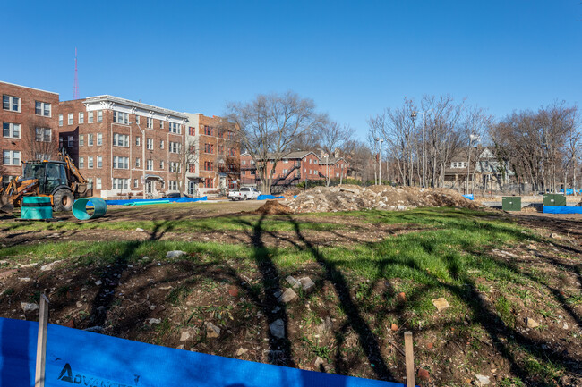 Hingstonegrove Apartments in Kansas City, MO - Building Photo - Building Photo