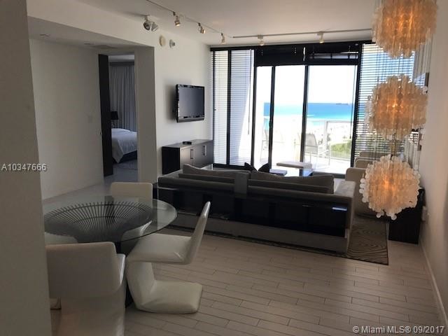 2201 Collins Ave-Unit -1022 in Miami Beach, FL - Building Photo - Building Photo