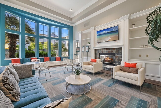 The Carlyle in San Jose, CA - Building Photo - Building Photo