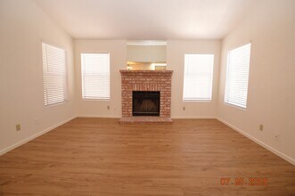 3609 Melonies Dr in Las Vegas, NV - Building Photo - Building Photo