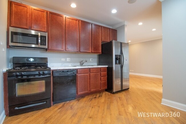 property at 2036 W Arthur Ave