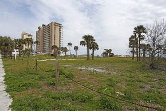 The Beach House in Jacksonville Beach, FL - Foto de edificio - Other