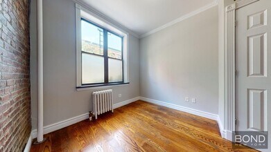 382 E 10th St in New York, NY - Building Photo - Building Photo