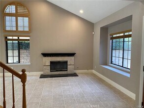 6405 Sunny Meadow Ln in Chino Hills, CA - Foto de edificio - Building Photo