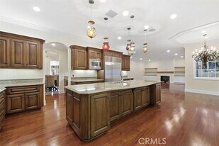 1331 Voorhees Ave in Manhattan Beach, CA - Building Photo