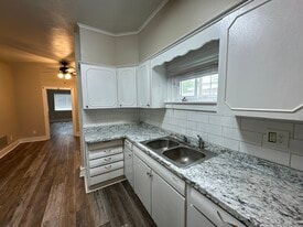 817 SE 18th St in Mineral Wells, TX - Building Photo