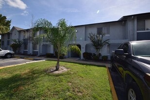 4703 S Texas Ave in Orlando, FL - Building Photo
