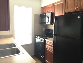 3609 Elliott St in Bryan, TX - Foto de edificio - Building Photo