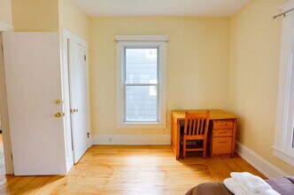 74 Ford Ave, Unit 1 downstairs in Oneonta, NY - Building Photo - Building Photo