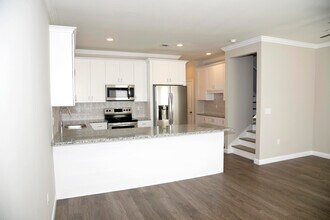 1818 Stable Ln in Fort Walton Beach, FL - Building Photo - Building Photo