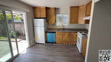 1542 Camden Ct in Santa Rosa, CA - Building Photo - Building Photo