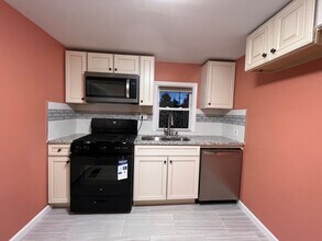 117 Barbee Rd in Morrisville, NC - Building Photo - Building Photo