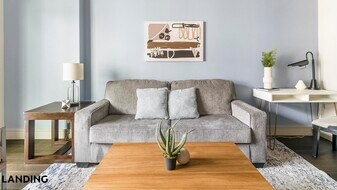 1414 Wood Hollow Dr in Houston, TX - Building Photo