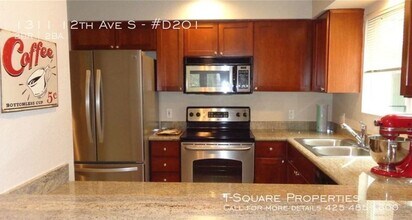1311 12th Ave S-Unit -#D201 in Seattle, WA - Building Photo - Building Photo