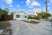 13906 Pelican St in Panama City Beach, FL - Foto de edificio - Building Photo