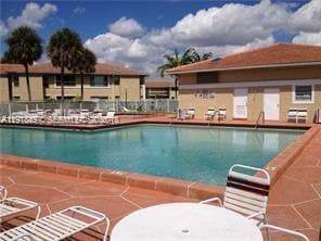 property at 918 Twin Lakes Dr