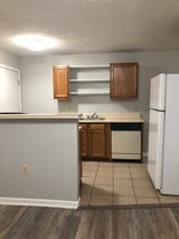 725 Chestnut St, Unit 7 in Erie, PA - Building Photo - Building Photo