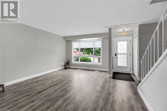 502 Upper Kenilworth Ave in Hamilton, ON - Building Photo - Building Photo