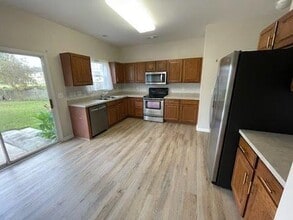 7106 Windmill Creek Rd in Charleston, SC - Building Photo - Building Photo