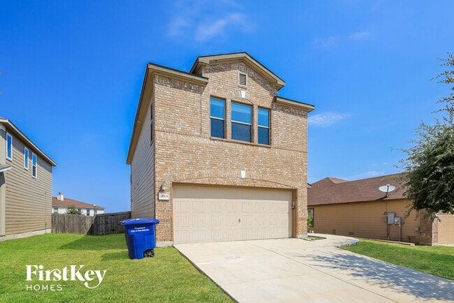 7015 Pescala Ridge in San Antonio, TX - Building Photo - Building Photo