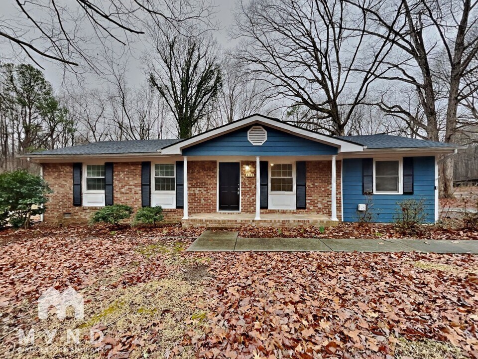 121 Nicklaus Dr in Garner, NC - Building Photo