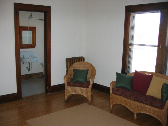 1511 Spruce Plz in Minneapolis, MN - Building Photo - Building Photo