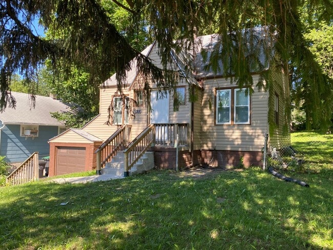 property at 4135 N 44th St