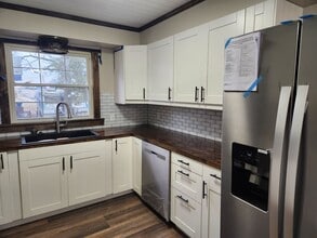 112 Vin Villa in Forsyth, MO - Building Photo - Building Photo