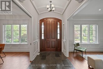 190 Maplewood Rd in Mississauga, ON - Building Photo - Building Photo