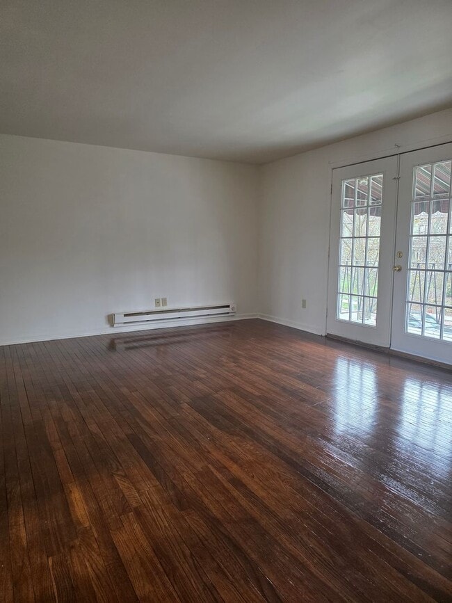 511 W Water St in Elmira, NY - Foto de edificio - Building Photo