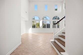 2556 Pearblossom St in Fullerton, CA - Building Photo - Building Photo
