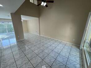 7200 Melody Ln in La Mesa, CA - Building Photo - Building Photo