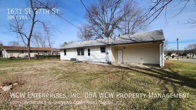 1631 SE 37th St in Topeka, KS - Building Photo - Building Photo