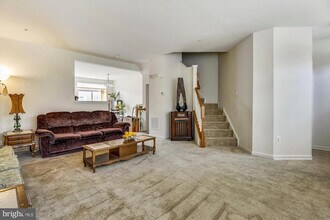 612 Chance Place in Capitol Heights, MD - Building Photo - Building Photo