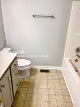 1104 Oak Creek Trail in Birmingham, AL - Building Photo - Building Photo