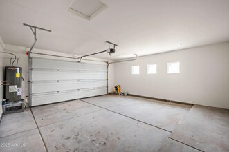 38167 W San Juan Ave in Tonopah, AZ - Foto de edificio - Building Photo