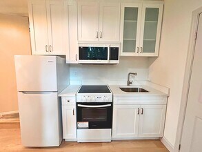 6215 58th Ave N in St. Petersburg, FL - Building Photo - Building Photo