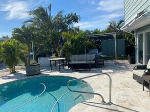 2051 SW 22nd Ave in Fort Lauderdale, FL - Building Photo - Building Photo