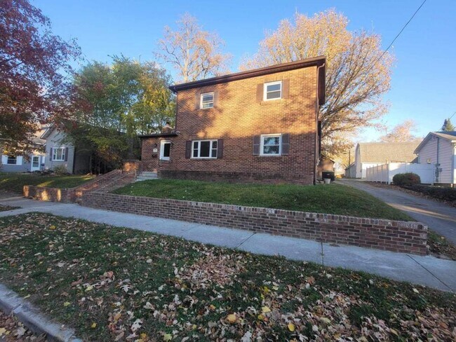 619 Richmond St in Winchester, IN - Building Photo - Building Photo