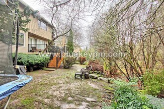 10175 SW Redwing Terrace in Beaverton, OR - Building Photo - Building Photo