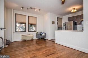 637 3rd St NE in Washington, DC - Building Photo