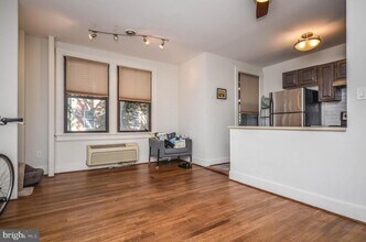 637 3rd St NE in Washington, DC - Building Photo - Building Photo